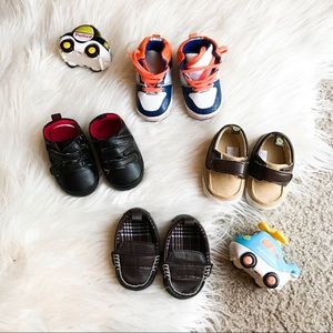 Infant boy sneakers size 3 Clearance